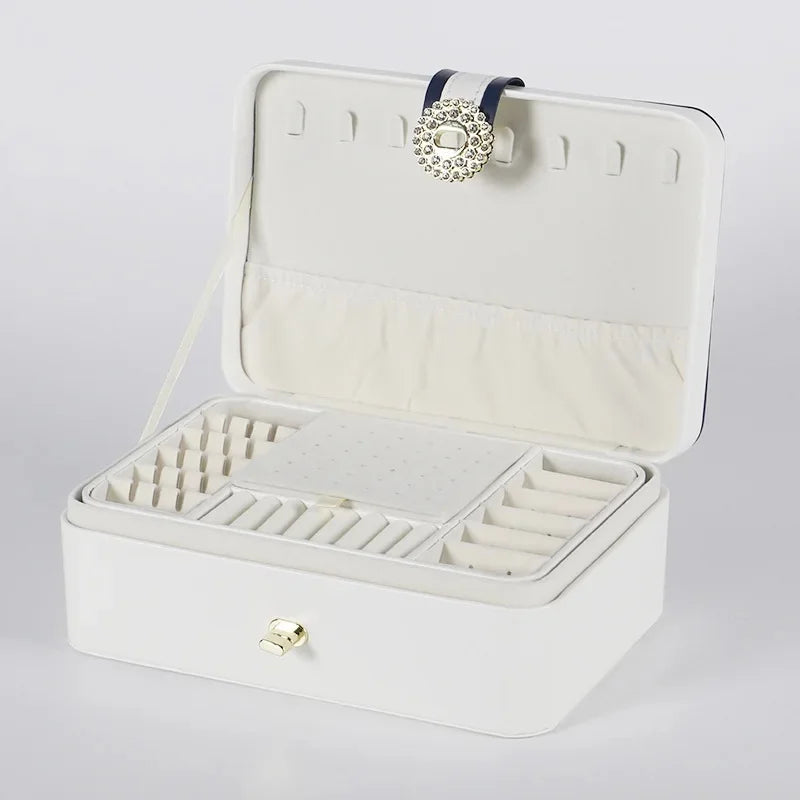 boite à bijoux cuir blanc ouvert